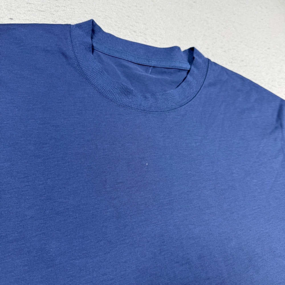 Lululemon Mens Short Sleeve Crewneck T-Shirt Blue Athletic Activewear